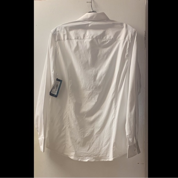 🌟 CrownLux Performance Stretch Shirt - Picture 5 of 7